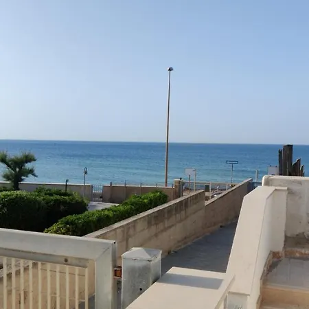Arima - Loft Semi Indipendente In Locazione * Bari